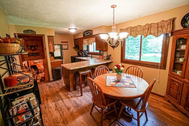 W8341 North Shore Drive, Onalaska, WI 54650