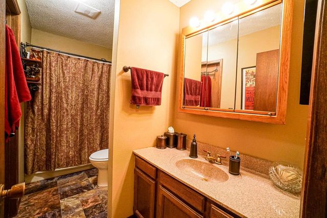 W8341 North Shore Drive, Onalaska, WI 54650