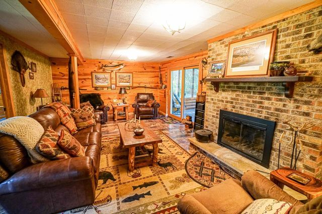 W8341 North Shore Drive, Onalaska, WI 54650