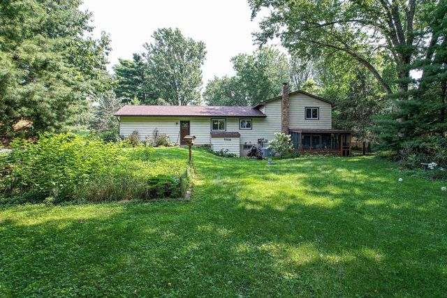 W8341 North Shore Drive, Onalaska, WI 54650