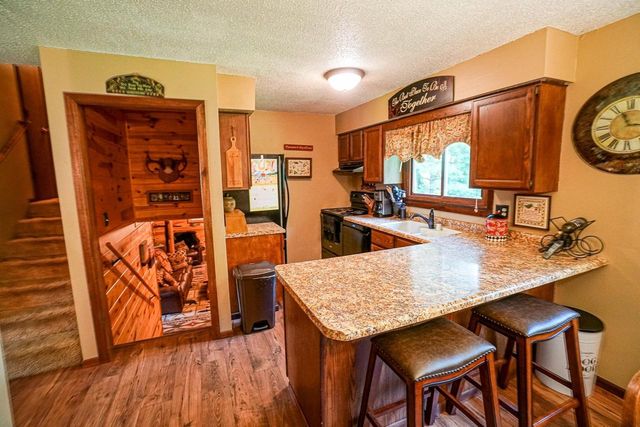 W8341 North Shore Drive, Onalaska, WI 54650