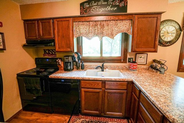 W8341 North Shore Drive, Onalaska, WI 54650