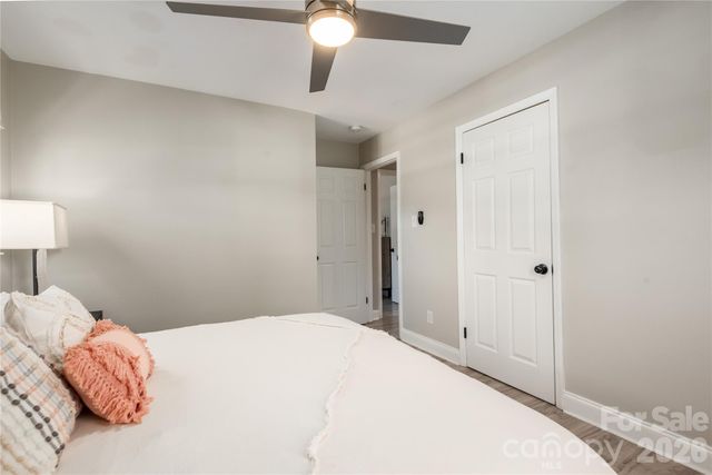 1933 Bentley Place, Charlotte, NC 28205