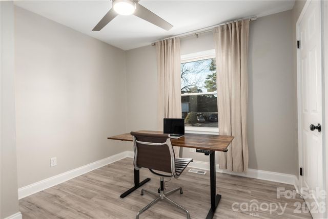 1933 Bentley Place, Charlotte, NC 28205