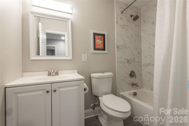 1933 Bentley Place, Charlotte, NC 28205