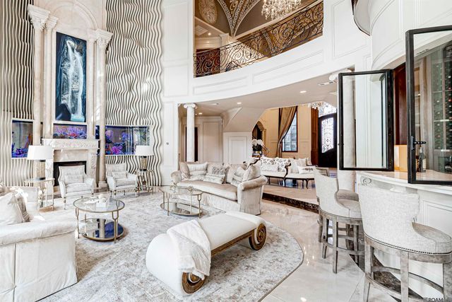 19566 Perkins Road East, Baton Rouge, LA 70810