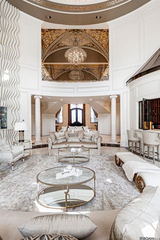 19566 Perkins Road East, Baton Rouge, LA 70810