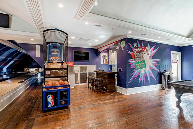 19566 Perkins Road East, Baton Rouge, LA 70810