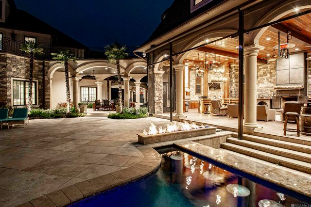 19566 Perkins Road East, Baton Rouge, LA 70810