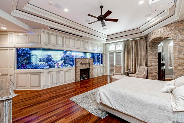 19566 Perkins Road East, Baton Rouge, LA 70810