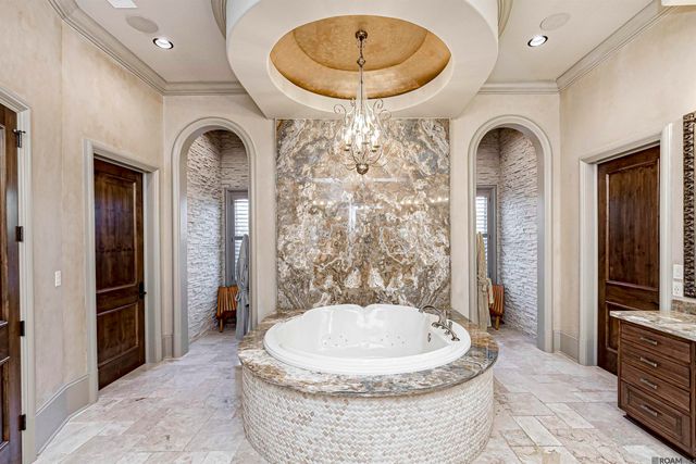 19566 Perkins Road East, Baton Rouge, LA 70810