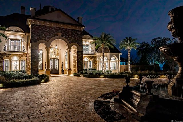 19566 Perkins Road East, Baton Rouge, LA 70810