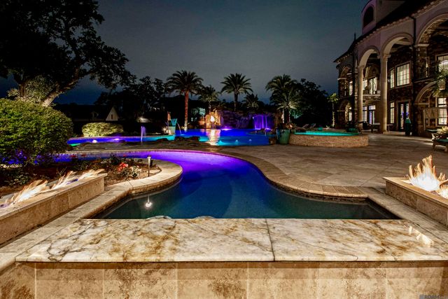 19566 Perkins Road East, Baton Rouge, LA 70810