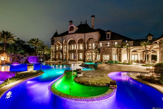 19566 Perkins Road East, Baton Rouge, LA 70810