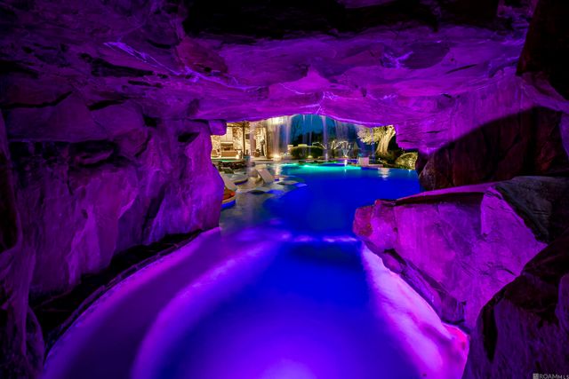 19566 Perkins Road East, Baton Rouge, LA 70810