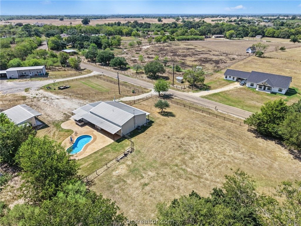 6951 Hollow Heights Drive, Bryan, TX 77808 — photo 2