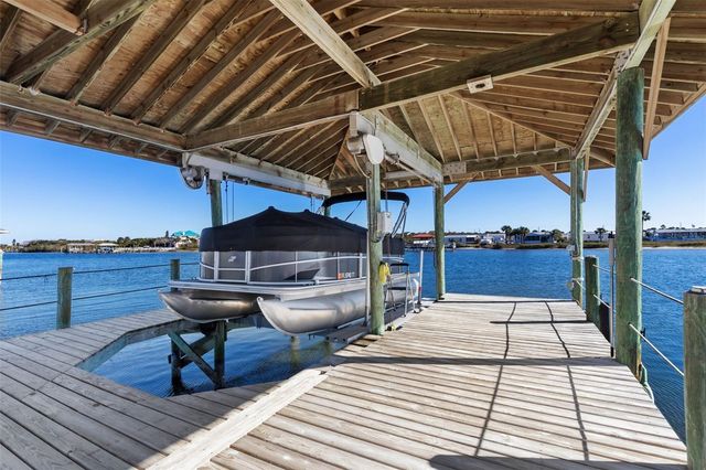 11 S RIVERWALK DRIVE, Palm Coast, FL 32137