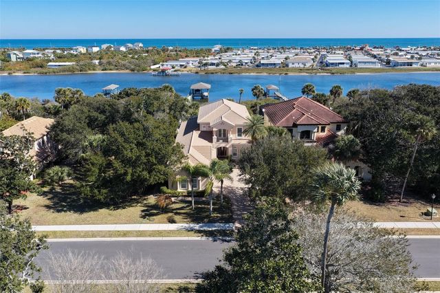 11 S RIVERWALK DRIVE, Palm Coast, FL 32137