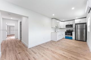 9720 NW 24th Pl B, Sunrise, FL 33322