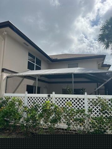 5 Amherst Ct D, Royal Palm Beach, FL 33411