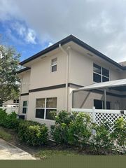 5 Amherst Ct D, Royal Palm Beach, FL 33411