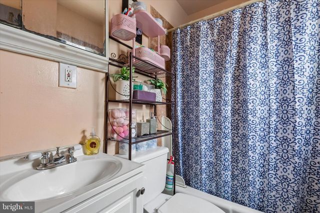 665 CORSON ST, Norristown, PA 19401