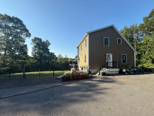 155 Elmer St, Pembroke, MA 02359