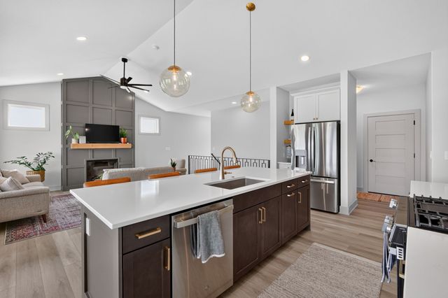 903 Spruce Avenue, Norwalk, IA 50211