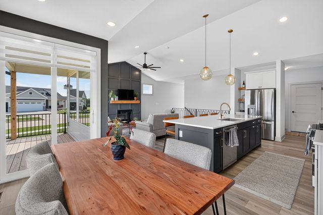 903 Spruce Avenue, Norwalk, IA 50211