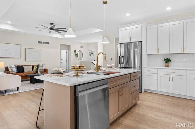 7975 Matterhorn Canyon Road, Caseyville, IL 62232