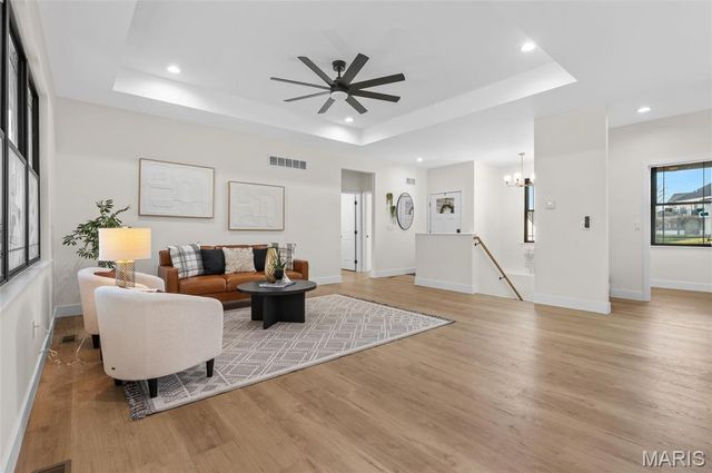 7975 Matterhorn Canyon Road, Caseyville, IL 62232