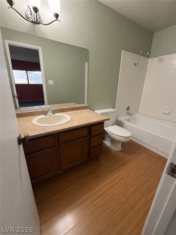 3333 Racquet Street, Las Vegas, NV 89121