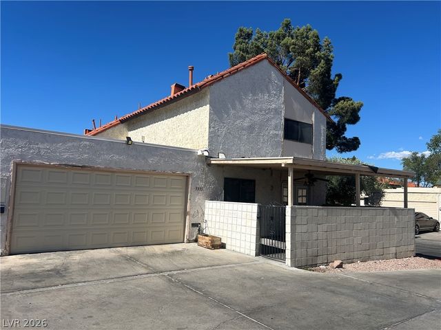 3333 Racquet Street, Las Vegas, NV 89121