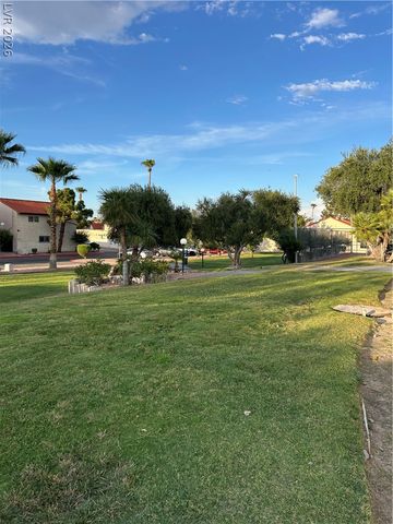 3333 Racquet Street, Las Vegas, NV 89121