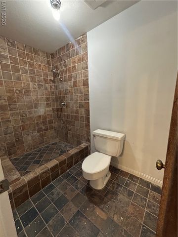 3333 Racquet Street, Las Vegas, NV 89121