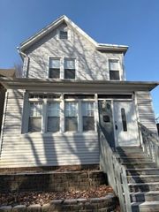 845 N 22nd STREET, Milwaukee, WI 53233