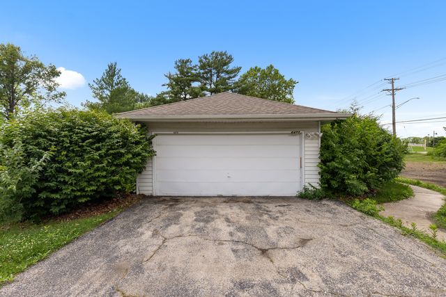 6477 Spring Brook Road, Rockford, IL 61114