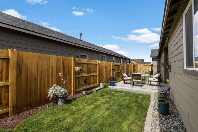 3754 SW Metolius Avenue, Redmond, OR 97756