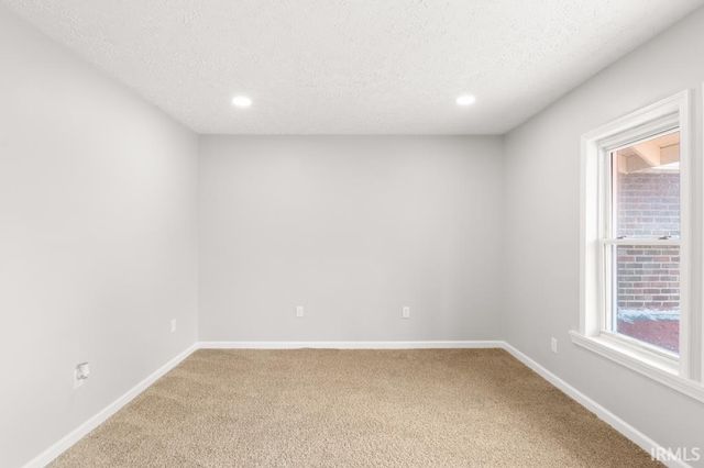 327 N 10th St Apt 18, Richmond, IN 47374