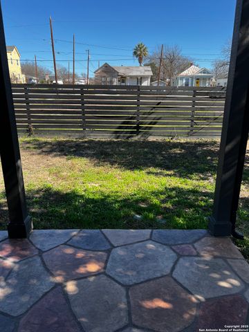 202 Cactus, San Antonio, TX 78203