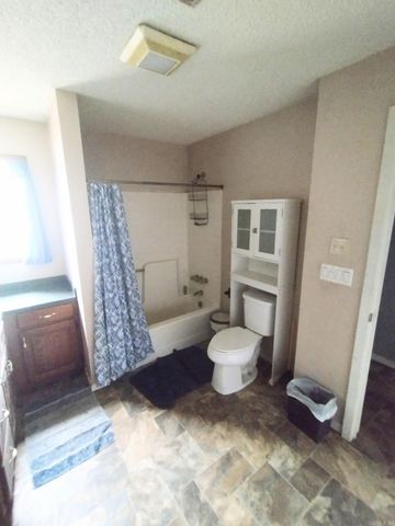 1027 Jefferson Street, Malvern, AR 72104