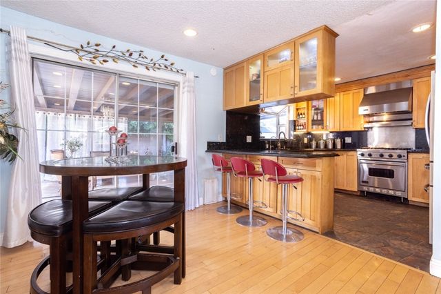 10454 Alabama, Chatsworth (los Angeles), CA 91311