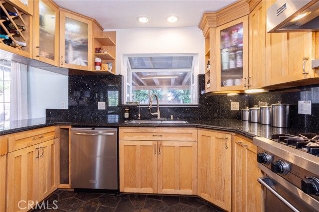 10454 Alabama, Chatsworth (los Angeles), CA 91311