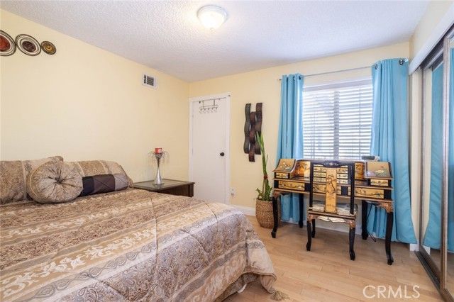 10454 Alabama, Chatsworth (los Angeles), CA 91311