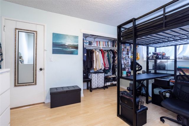 10454 Alabama, Chatsworth (los Angeles), CA 91311