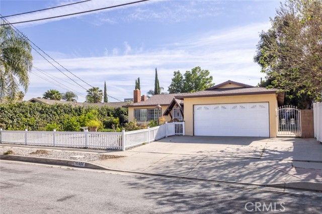 10454 Alabama, Chatsworth (los Angeles), CA 91311
