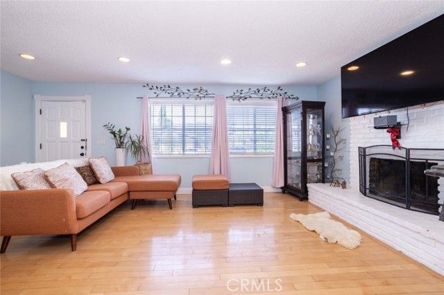 10454 Alabama, Chatsworth (los Angeles), CA 91311