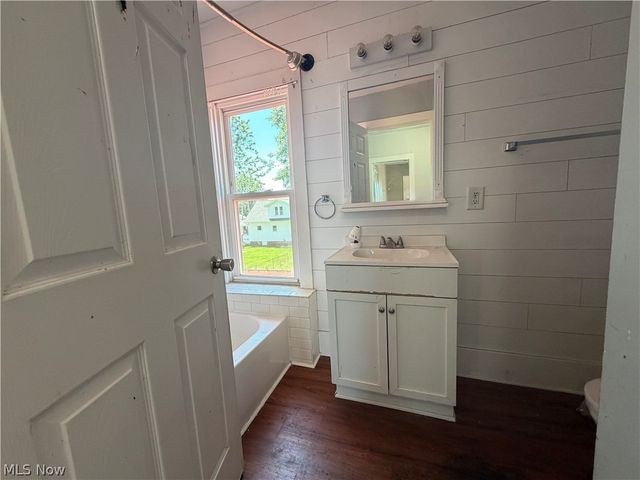 506 E Gorgas Street, Louisville, OH 44643