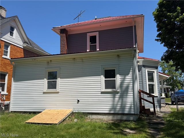 506 E Gorgas Street, Louisville, OH 44643