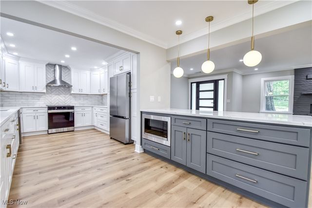 2531 Timberline Drive, Willoughby Hills, OH 44094